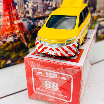 TOMICA 88 Nissan Elgrand Road Patrol Car 4904810843290