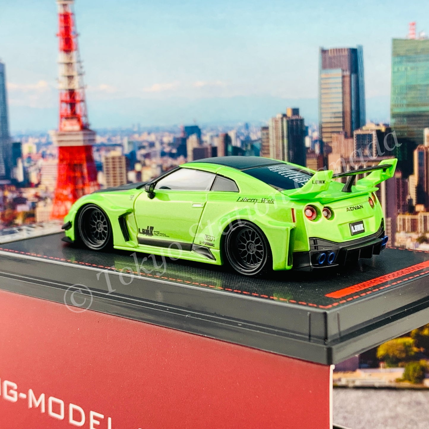 Ignition Model 1/64 LB-Silhouette WORKS GT Nissan 35GT-RR Green Metallic IG2384