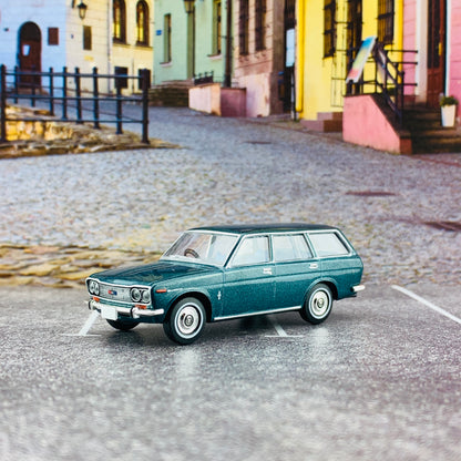 Tomica Limited Vintage 1/64 Datsun Bluebird Estate Wagon LV-81c
