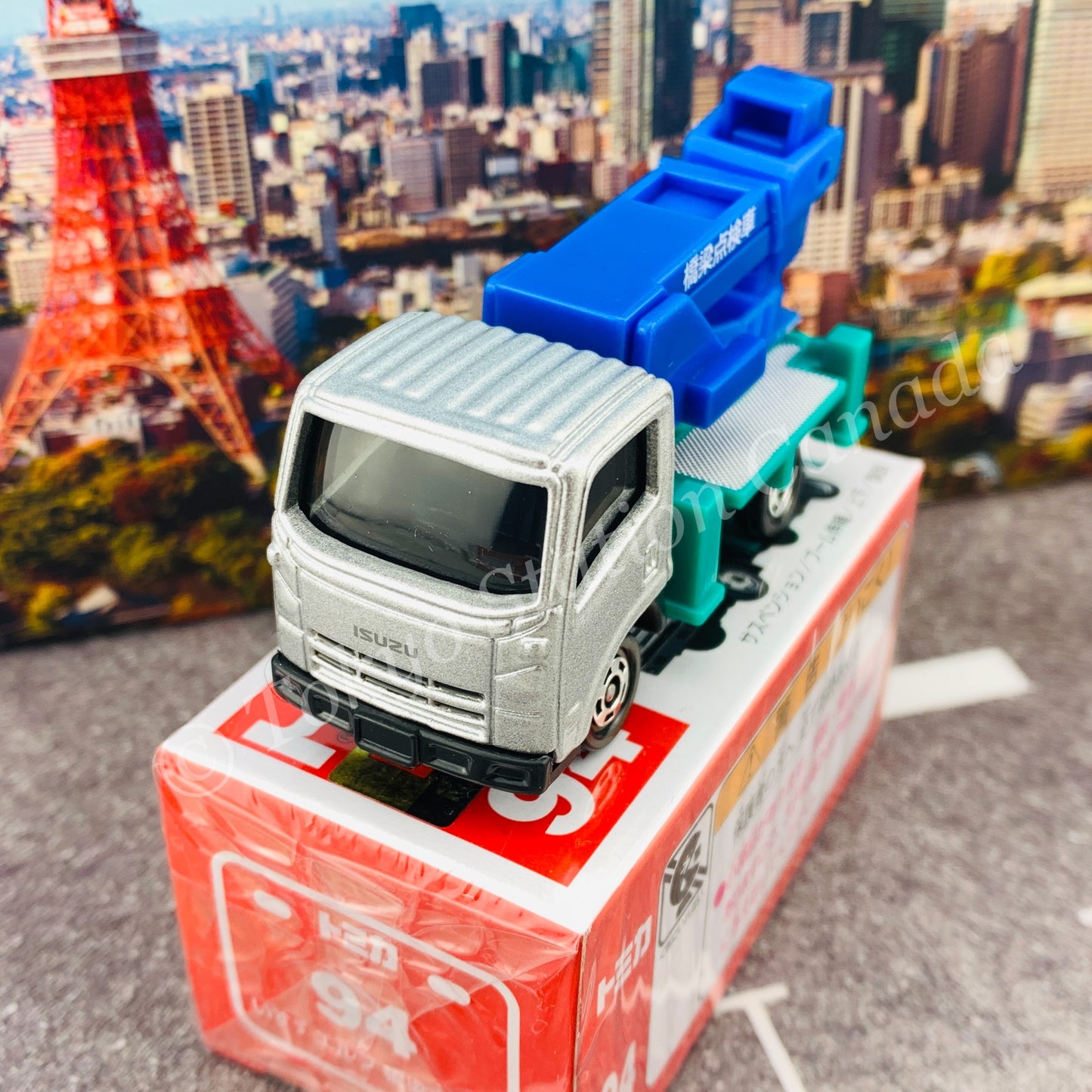 TOMICA 94 Isuzu Elf Bridge Inspection Vehicle