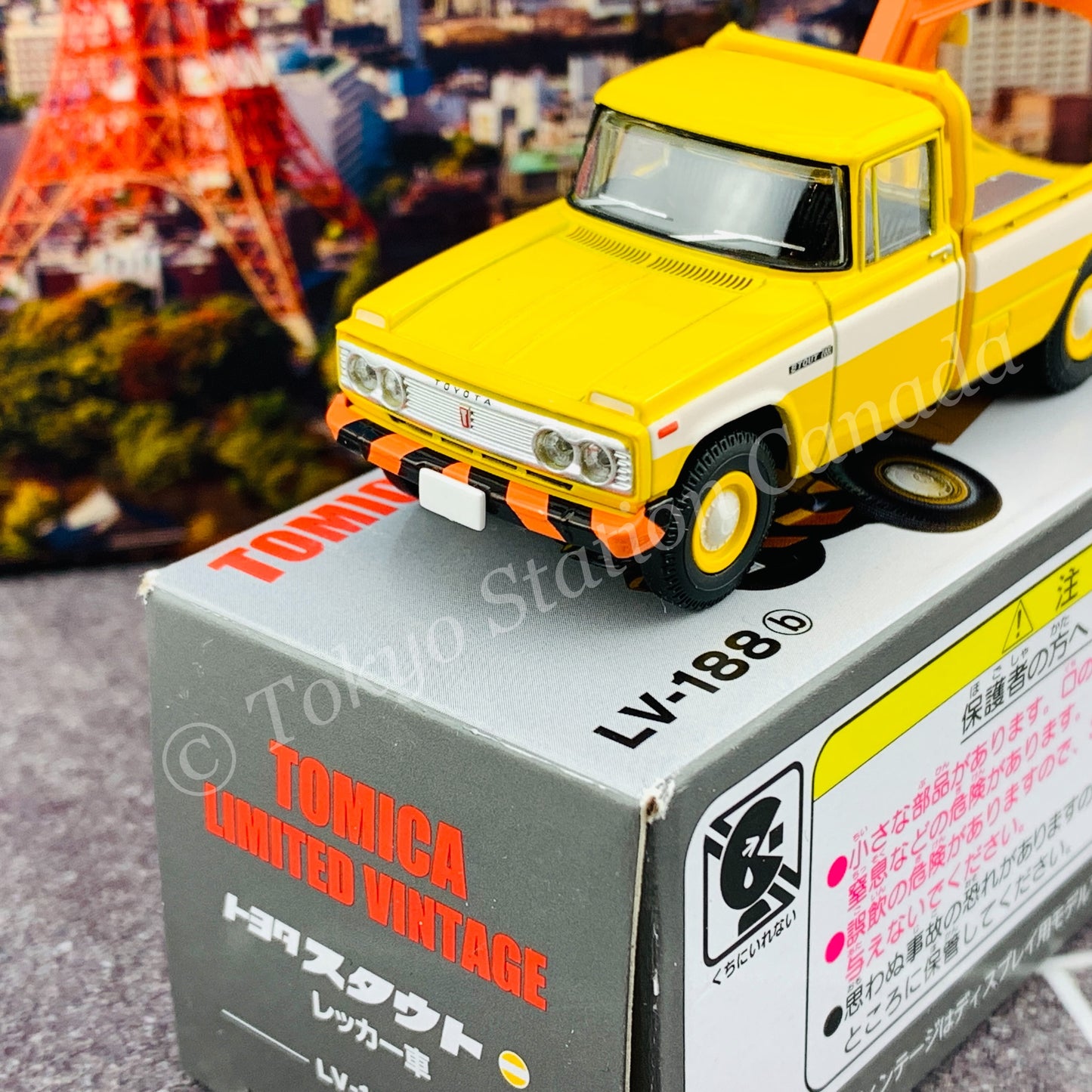 Tomytec Tomica Limited Vintage 1/64 Toyota Stout Wrecker (Yellow) LV-188b
