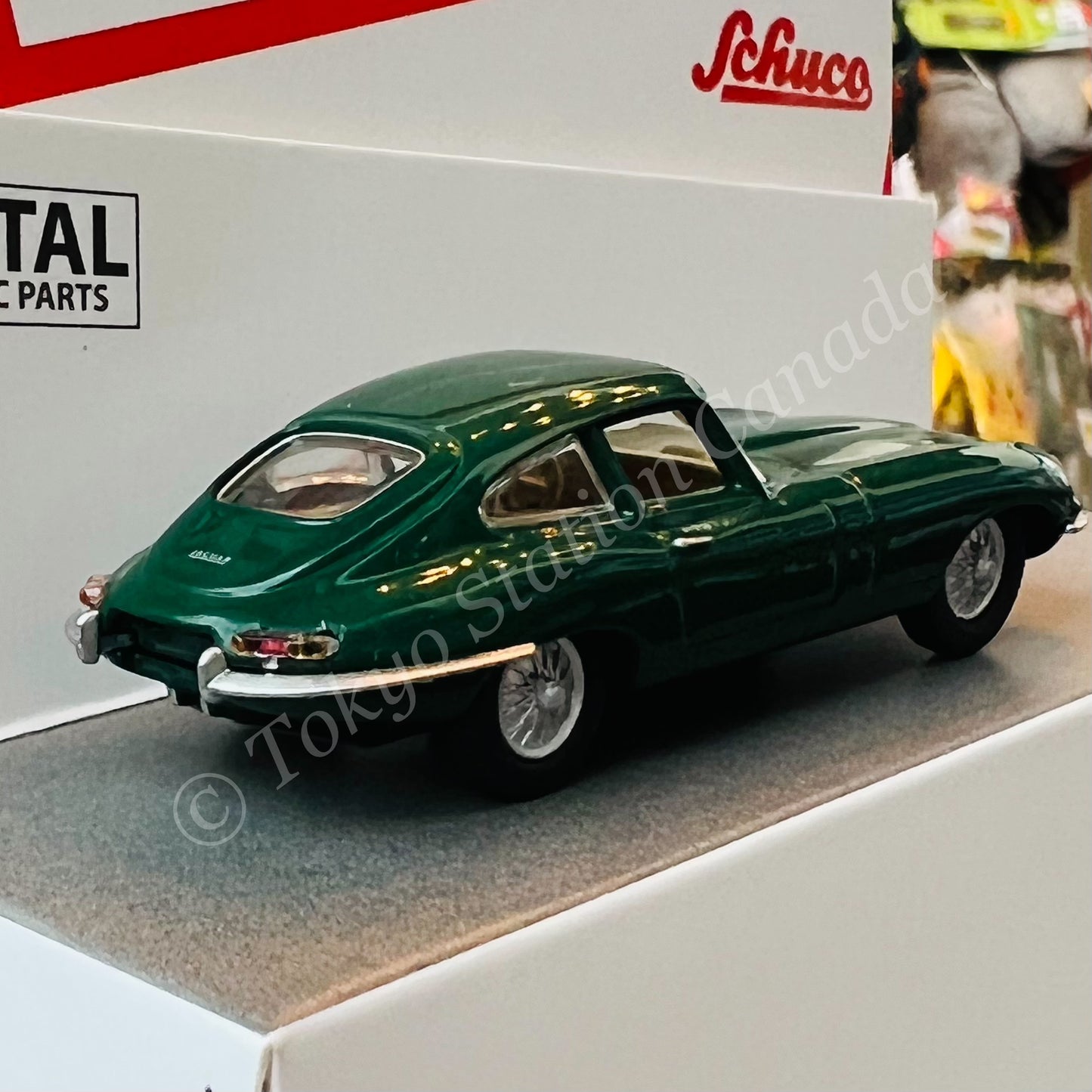Schuco 1/64 Jaguar E-Type Coupe 452034300