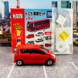 TAKARA TOMY A.R.T.S TOMICA Sign Set #2 - SUZUKI ALTO with a road sign stand