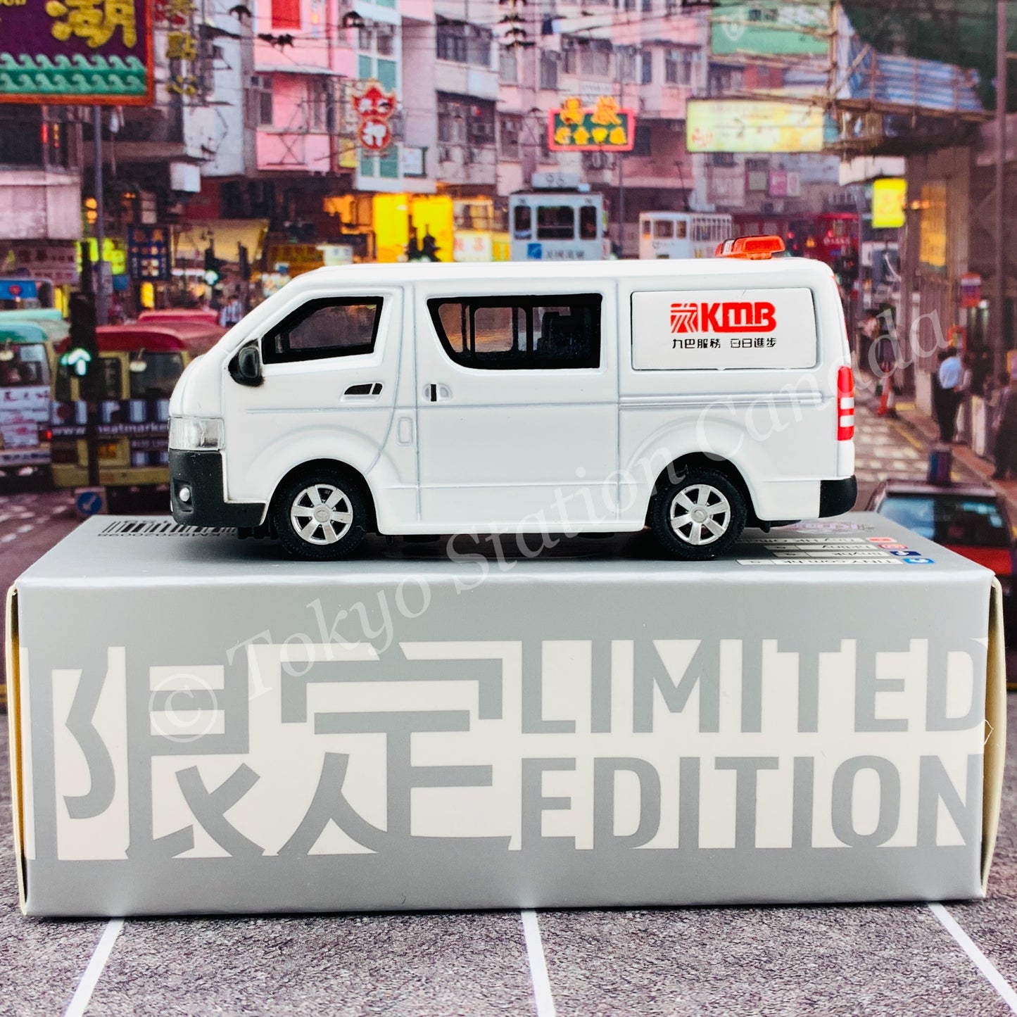 TINY 微影 Toyota Hiace KMB Hong Kong (LIMITED EDITION 展會限定) KMB2020098