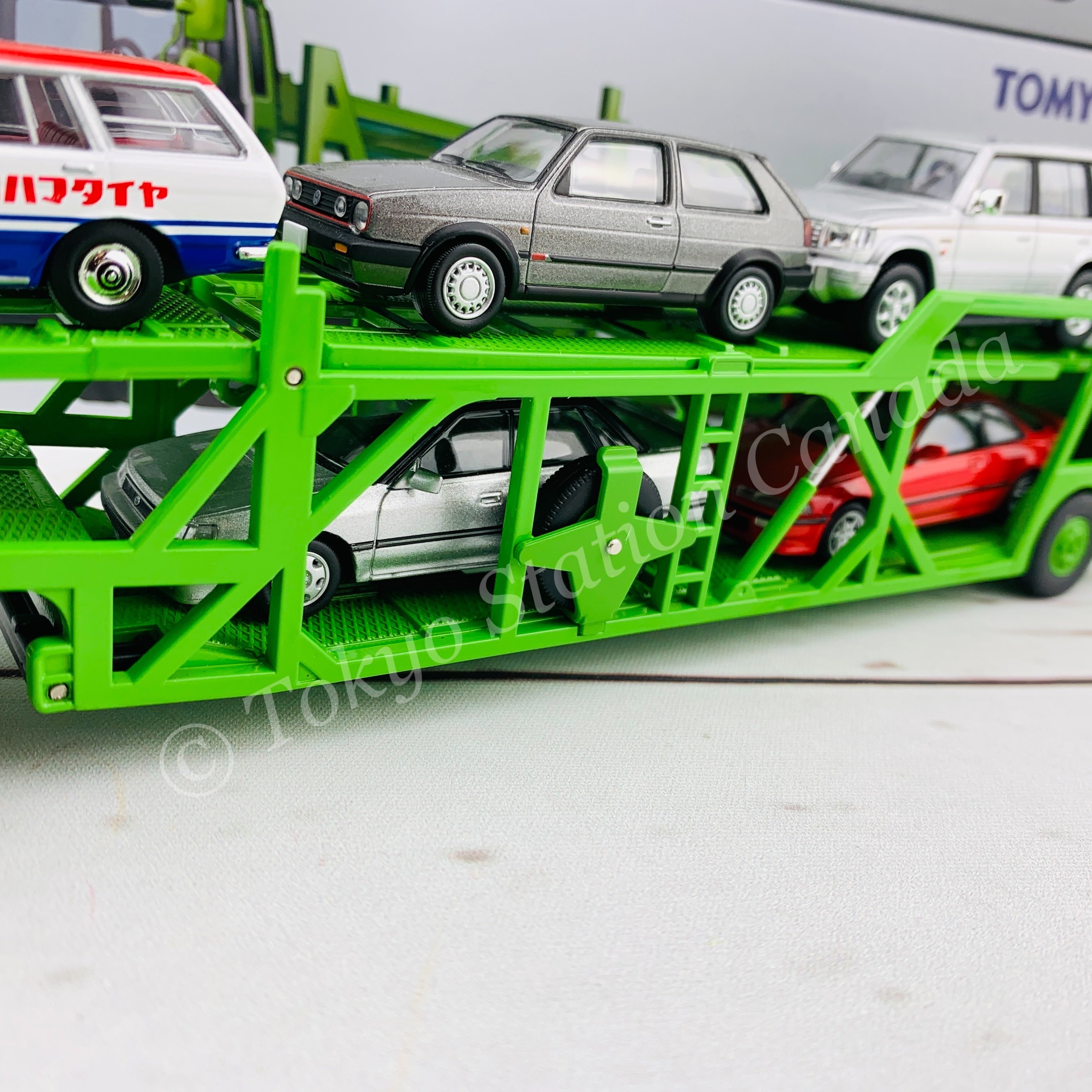 Tomytec Tomica Limited Vintage Neo 1/64 Isuzu 810 EX Tractor +