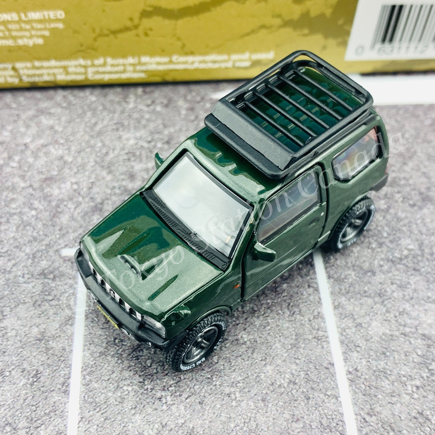 BM CREATIONS JUNIOR 1/64 Suzuki Jimny JB23 DARK GREEN RHD (With Offroad Package) 64B0068