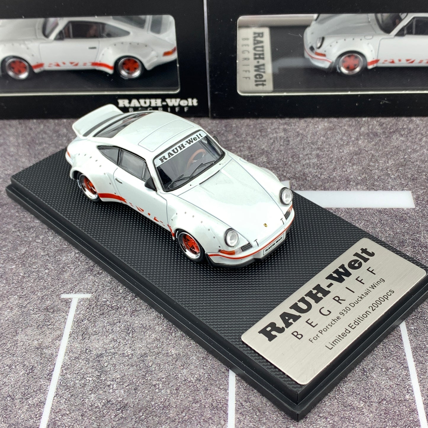 MODEL COLLECT 1/60 For Porsche RWB 930 Ducktail Wing Pearl White MC640002C