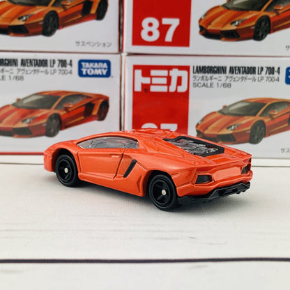 TOMICA 87 Lamborghini Aventador LP 700-4