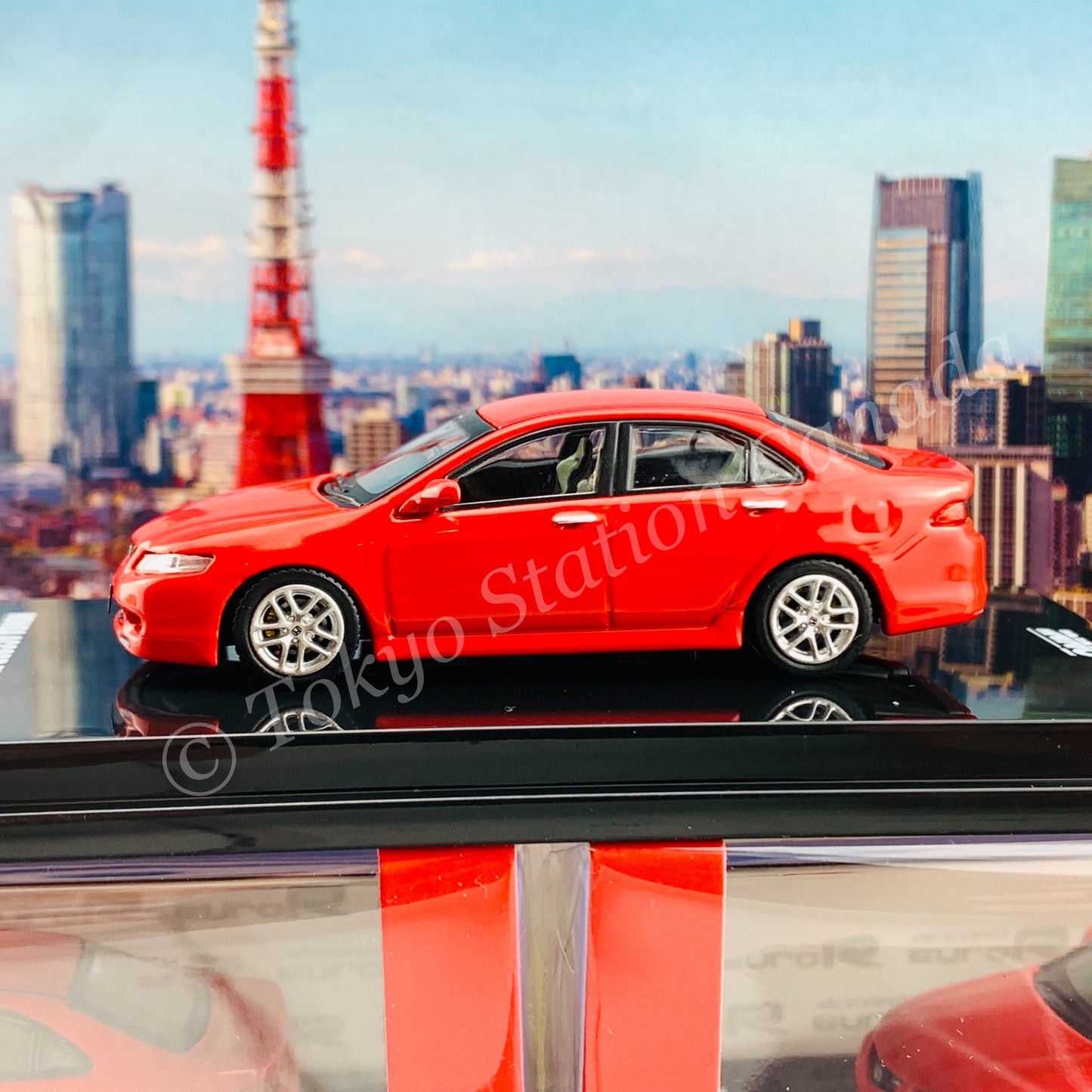 INNO64 1/64 HONDA ACCORD Euro-R CL7 Milano Red With extra wheels and Decals IN64-CL7-RED