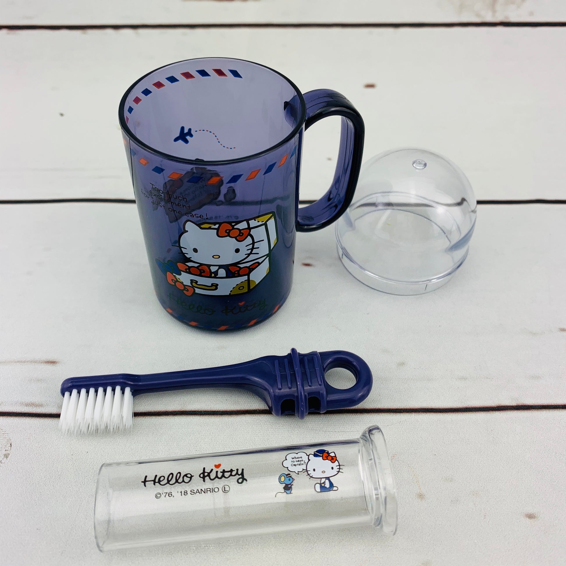 Hello Kitty Toothbrush Set by SKATER TRKS1