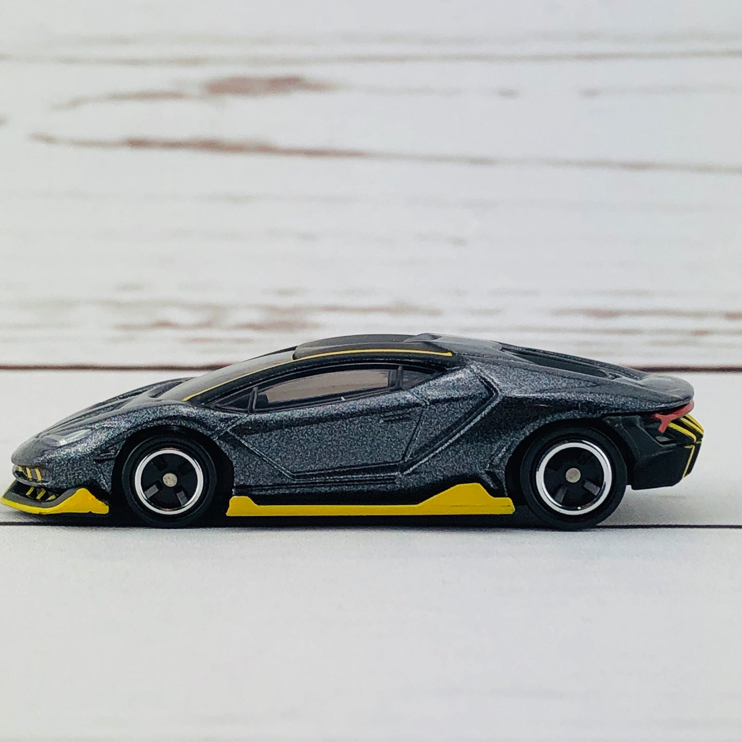 Tomica 81 Lamborghini Centenario