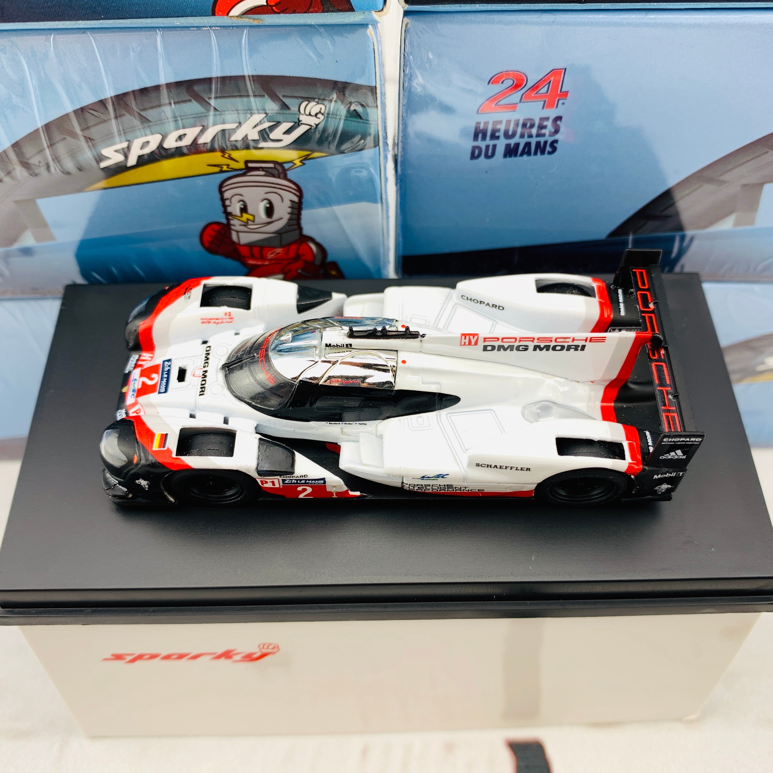 Sparky 1/64 PORSCHE 919 HYBRID NO.2 PORSCHE LMP TEAM WINNER LE