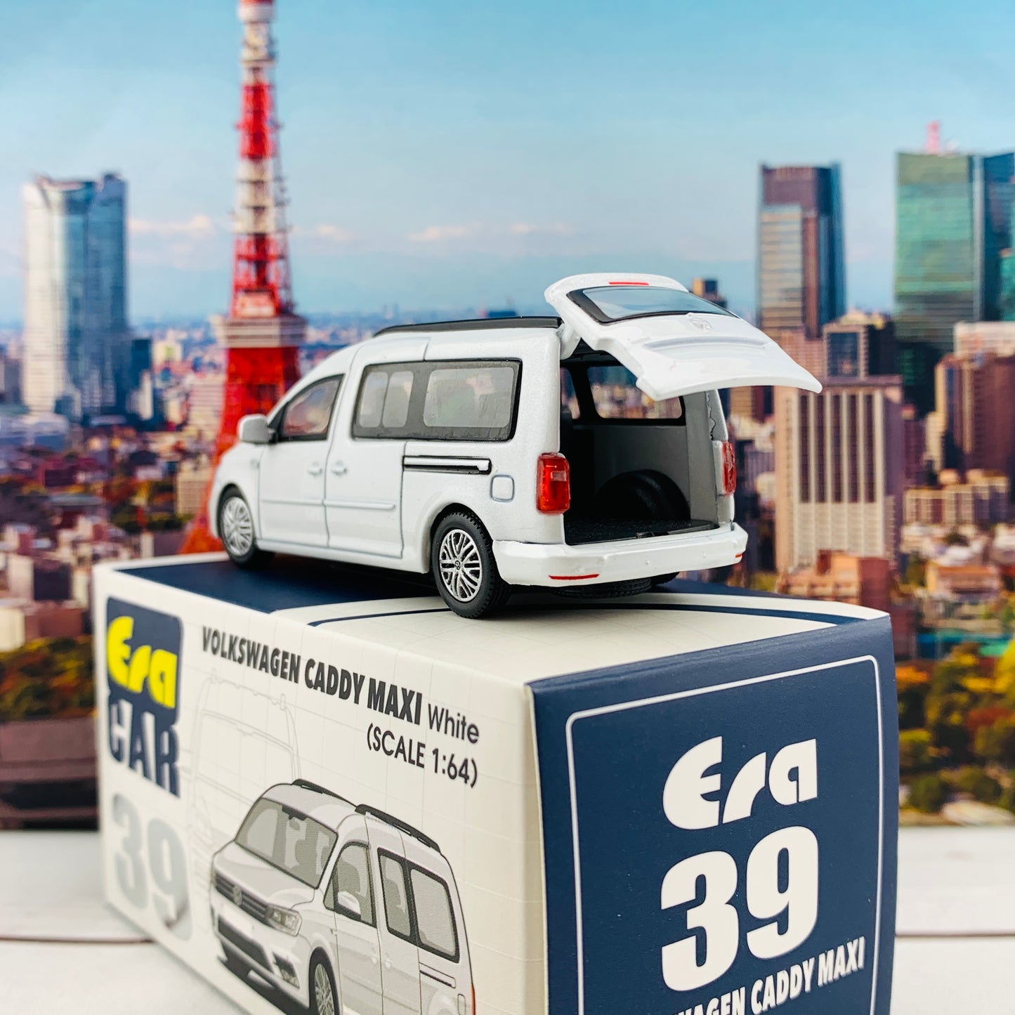 ERA CAR 39 1/64 Volkswagen Caddy Maxi White VW20CAMRN39
