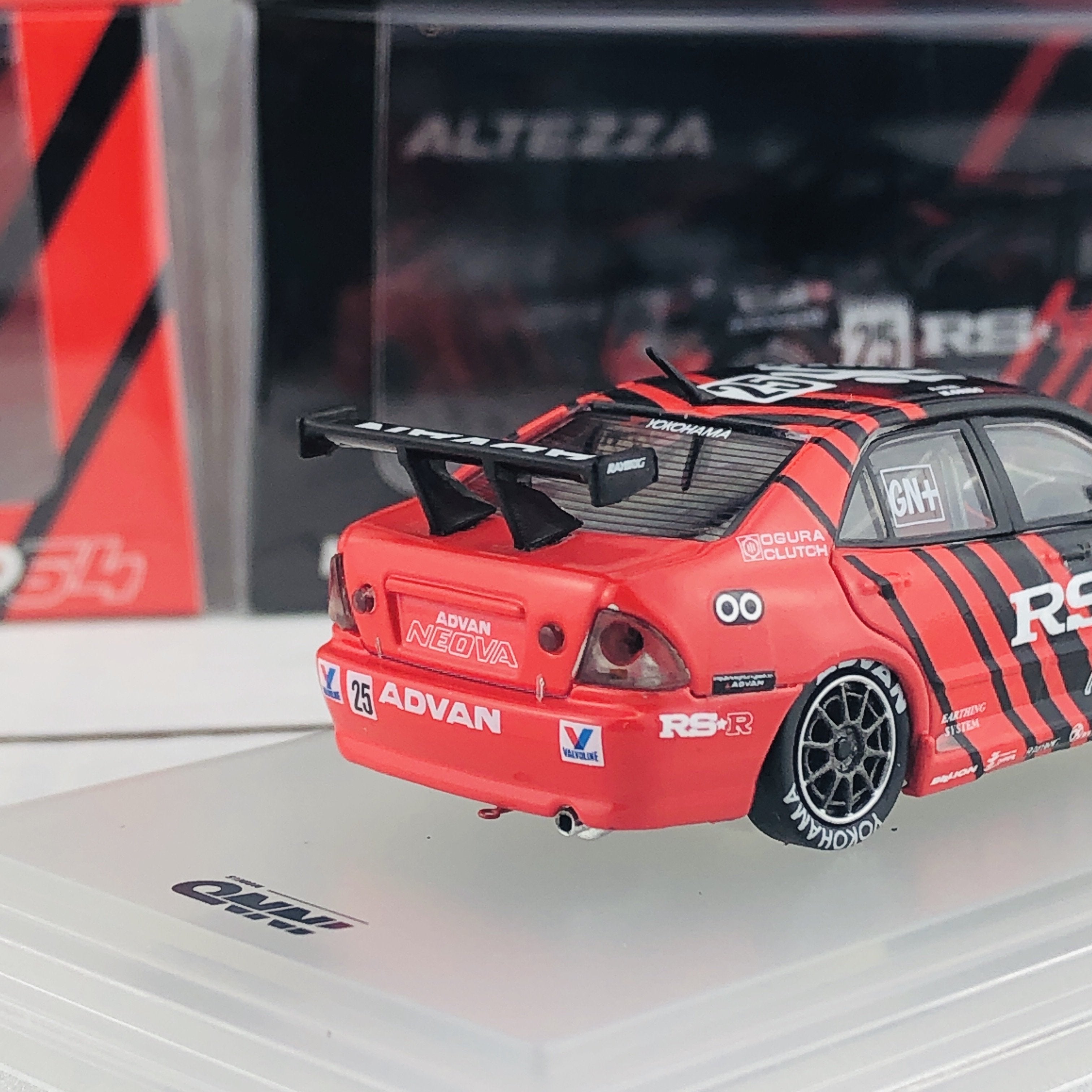 INNO64 1/64 TOYOTA ALTEZZA #25 Advan RS'R - Super Taikyu 2001 IN64
