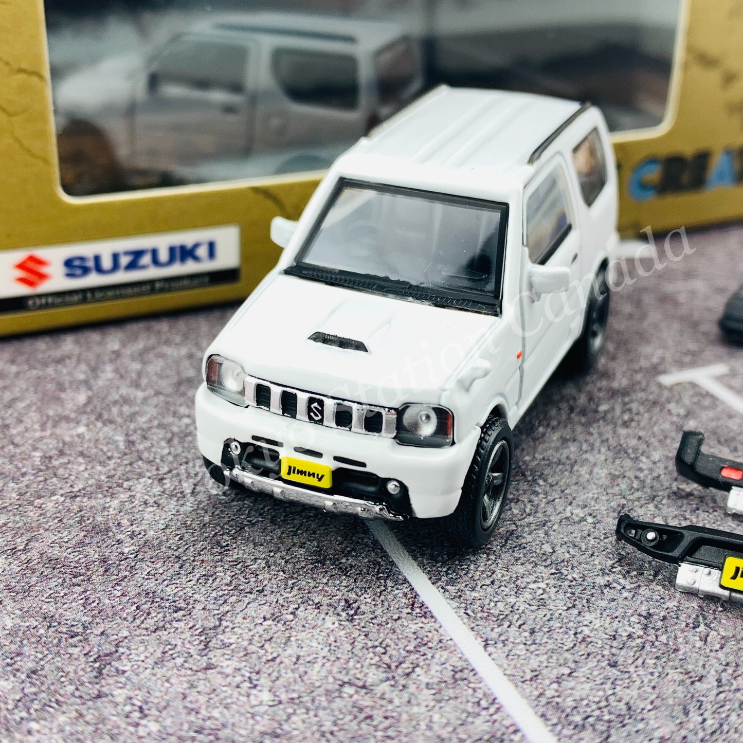BM CREATIONS JUNIOR 1/64 Suzuki Jimny JB23 WHITE RHD (With Offroad Package) 64B0069