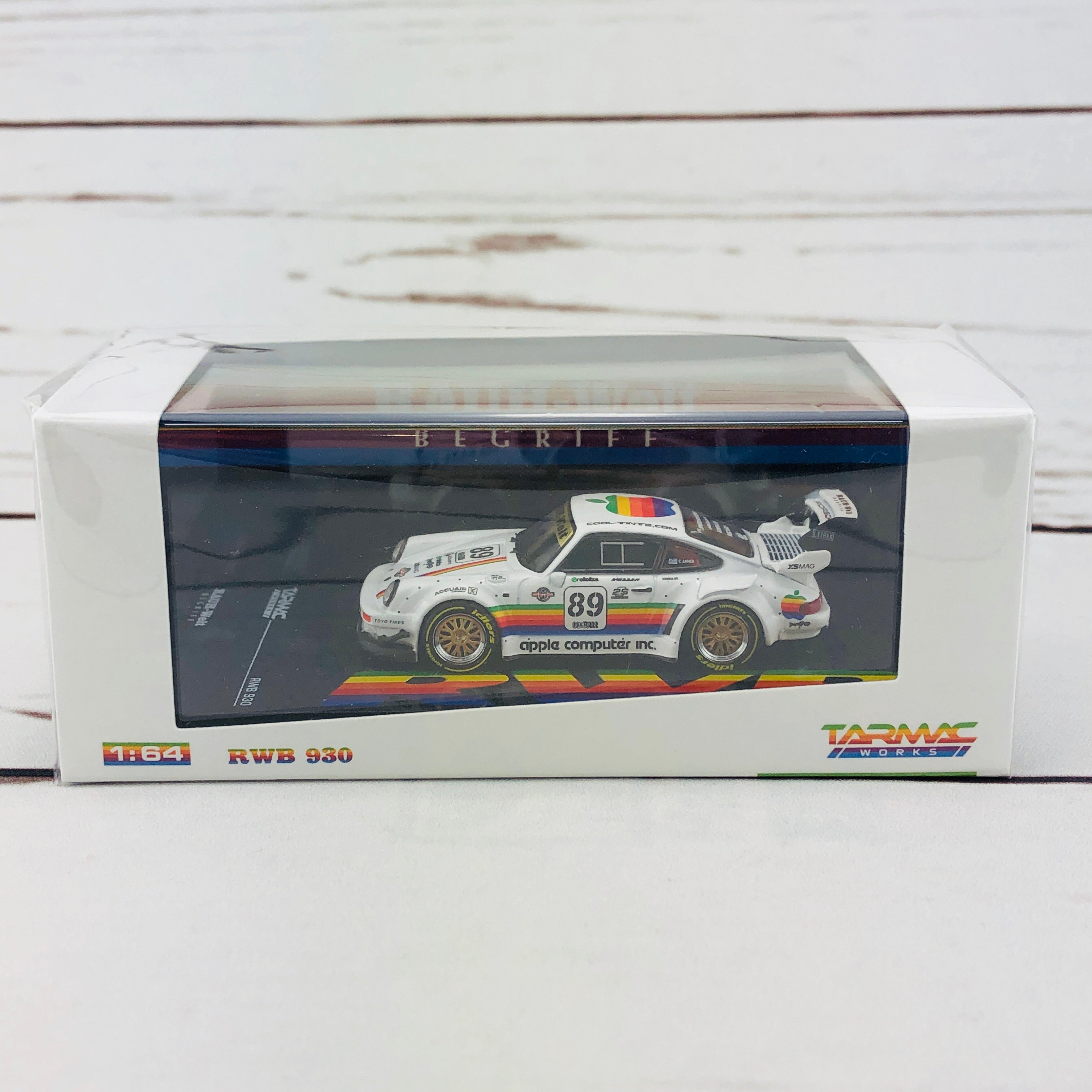Tarmac Works 1/64 RWB 930 Apple #89 – Tokyo Station
