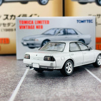 Tomica Limited Vintage Neo 1/64 The Japanese car Era Vol. 15 Nissan Skyline GTS-t Type M (1989)