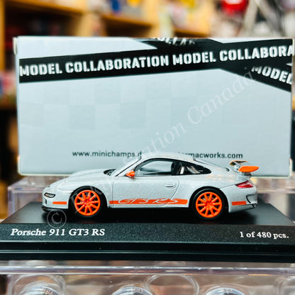 Tarmac Works x MINICHAMPS COLLAB64 1/64 Porsche 911 GT3 RS (997) Silver / Orange T64MC-001-SL (643066005)