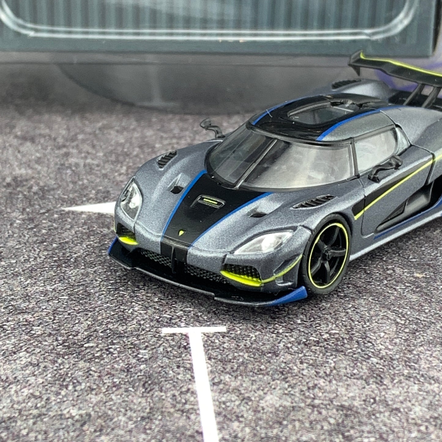 Tarmac Works 1/64 Global64 Koenigsegg Agera Prototype