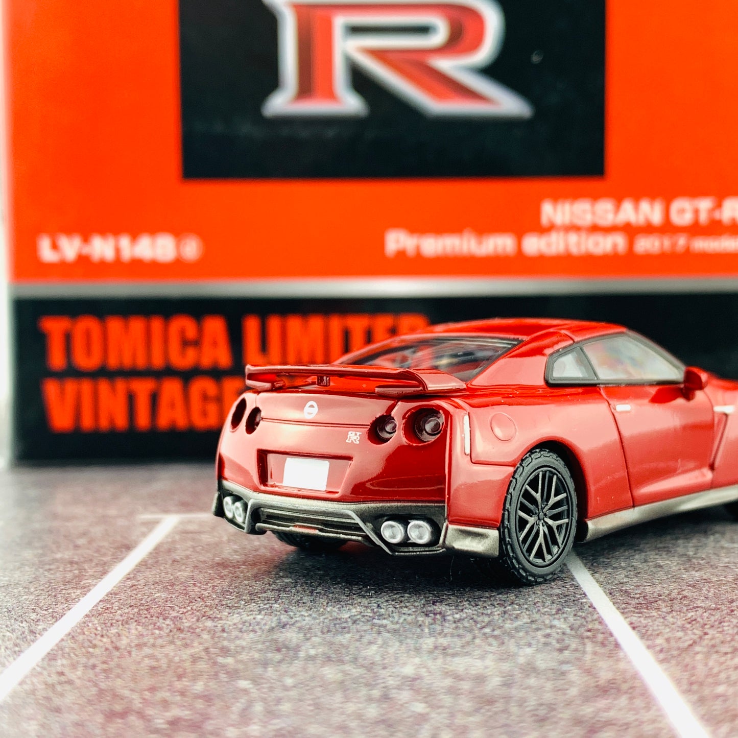 Tomica Limited Vintage Neo 1/64 Nissan GTR Premium Edition 2017 Model RED