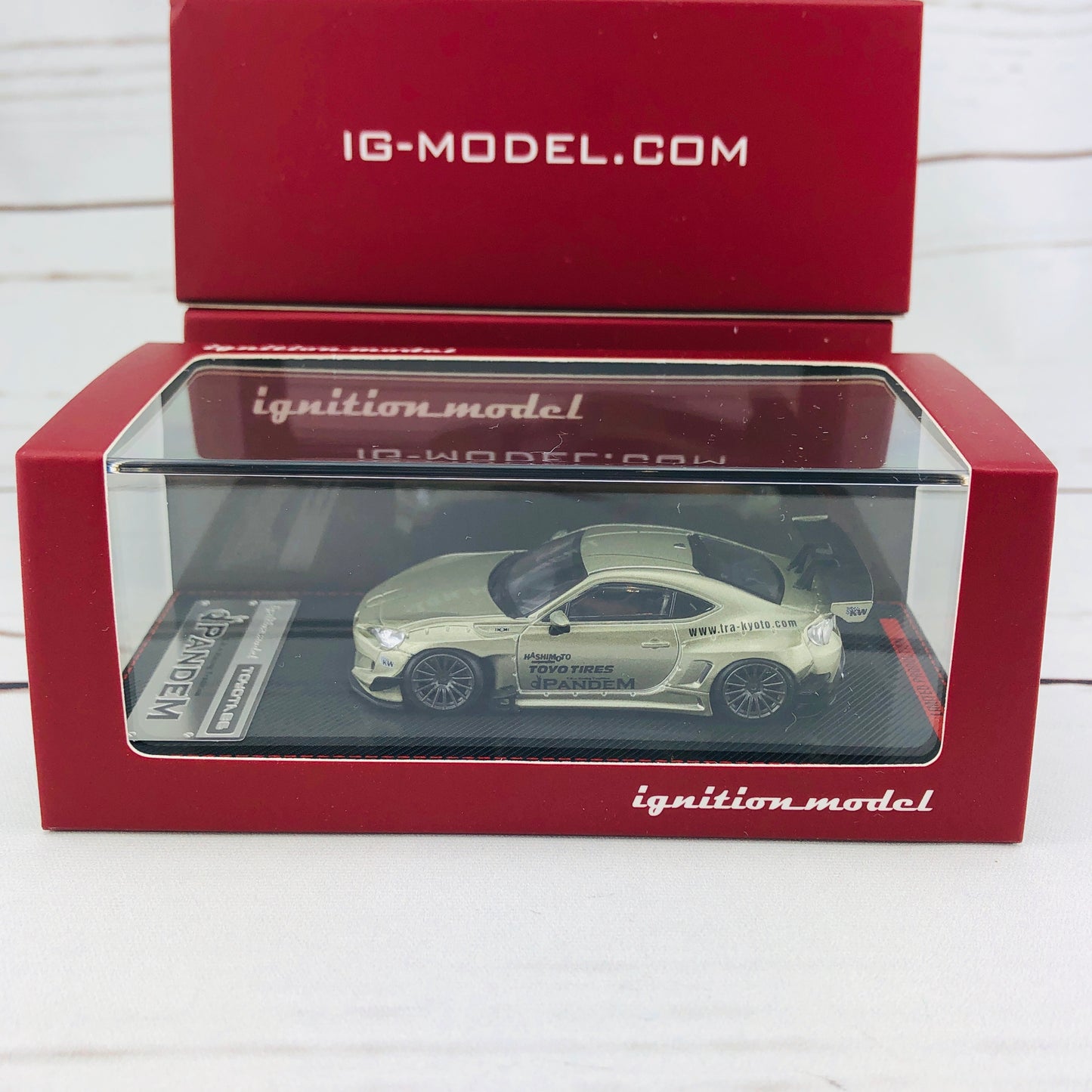 Ignition Model 1/64 Pandem Toyota 86 V3 Green Metallic 1754