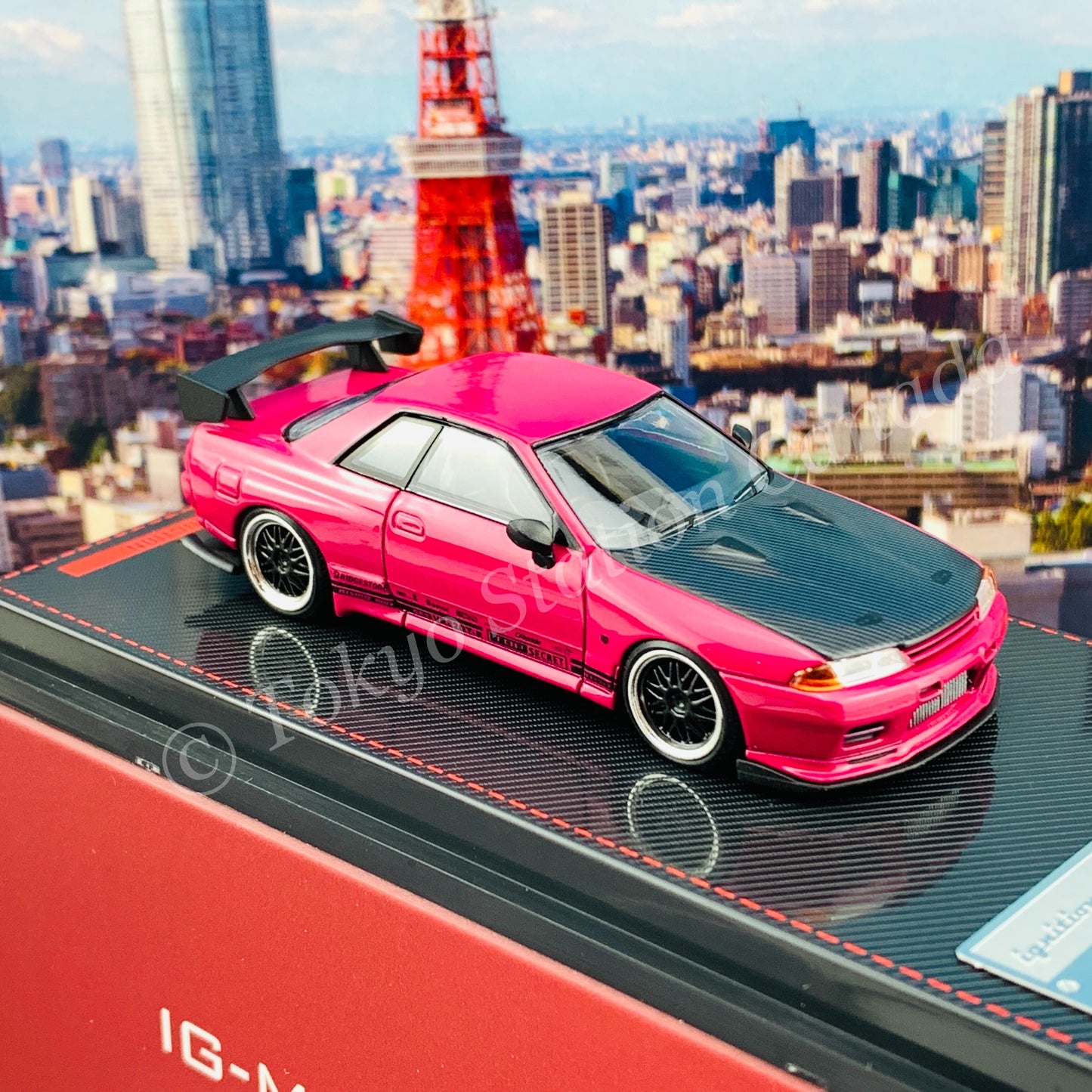 Ignition Model 1/64 TOP SECRET GT-R (VR32) Pink IG2393