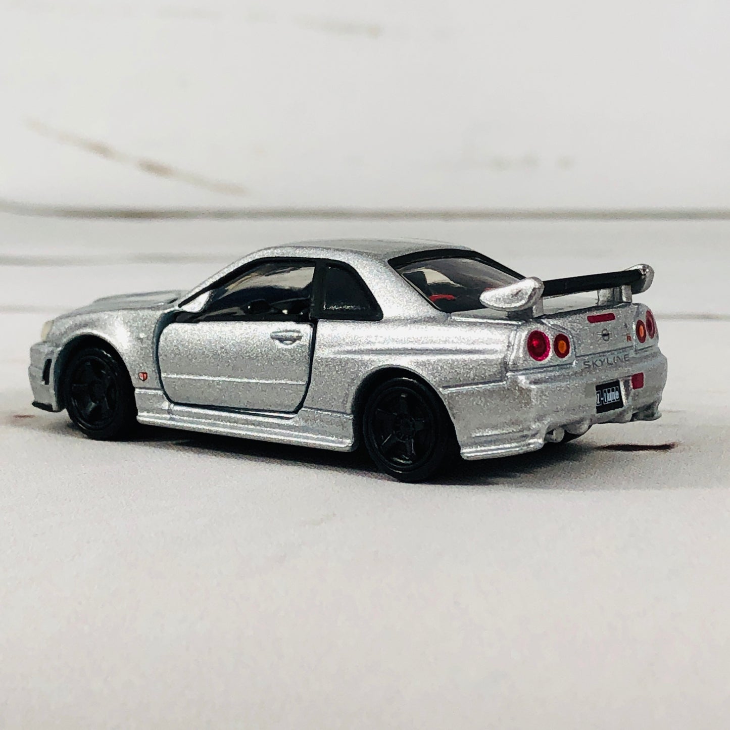 Tomica Premium No.01 NISMO R34 GTR Z-tune