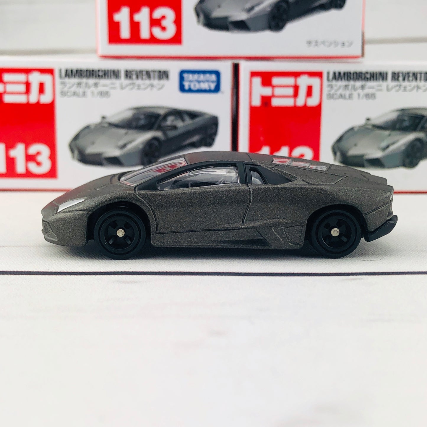 TOMICA 113 Lamborghini Reventon