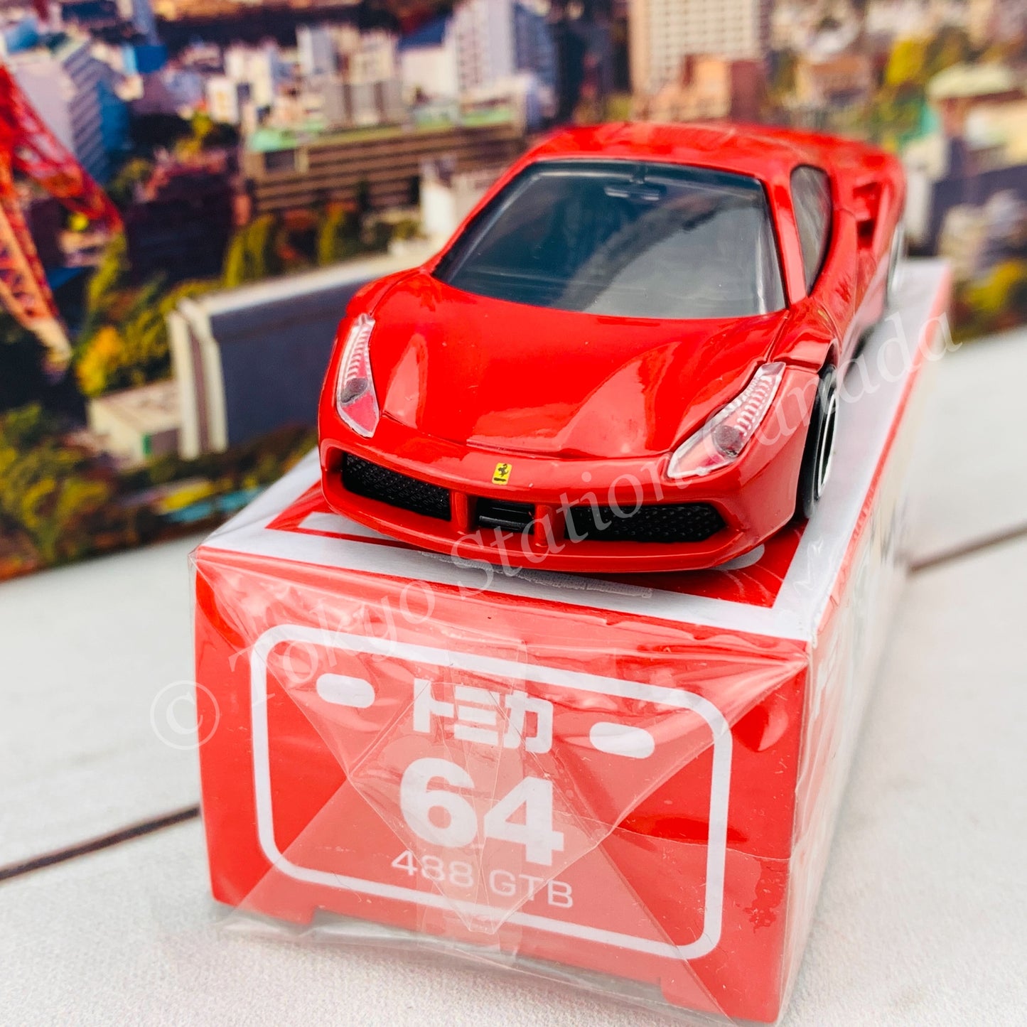 Tomica 64 Ferrari 488 GTB