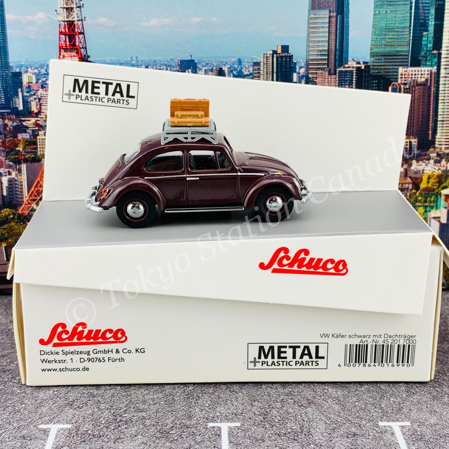 Schuco 1/64 VW Käfer (Beetle) with Roof Rack and Baggage 452017000