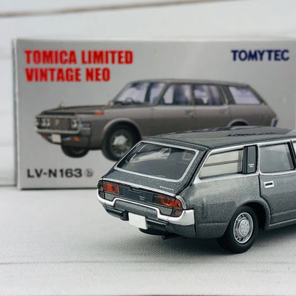Tomica Limited Vintage 1/64 Toyota Crown Van Deluxe Grey (1973) LV-N163b
