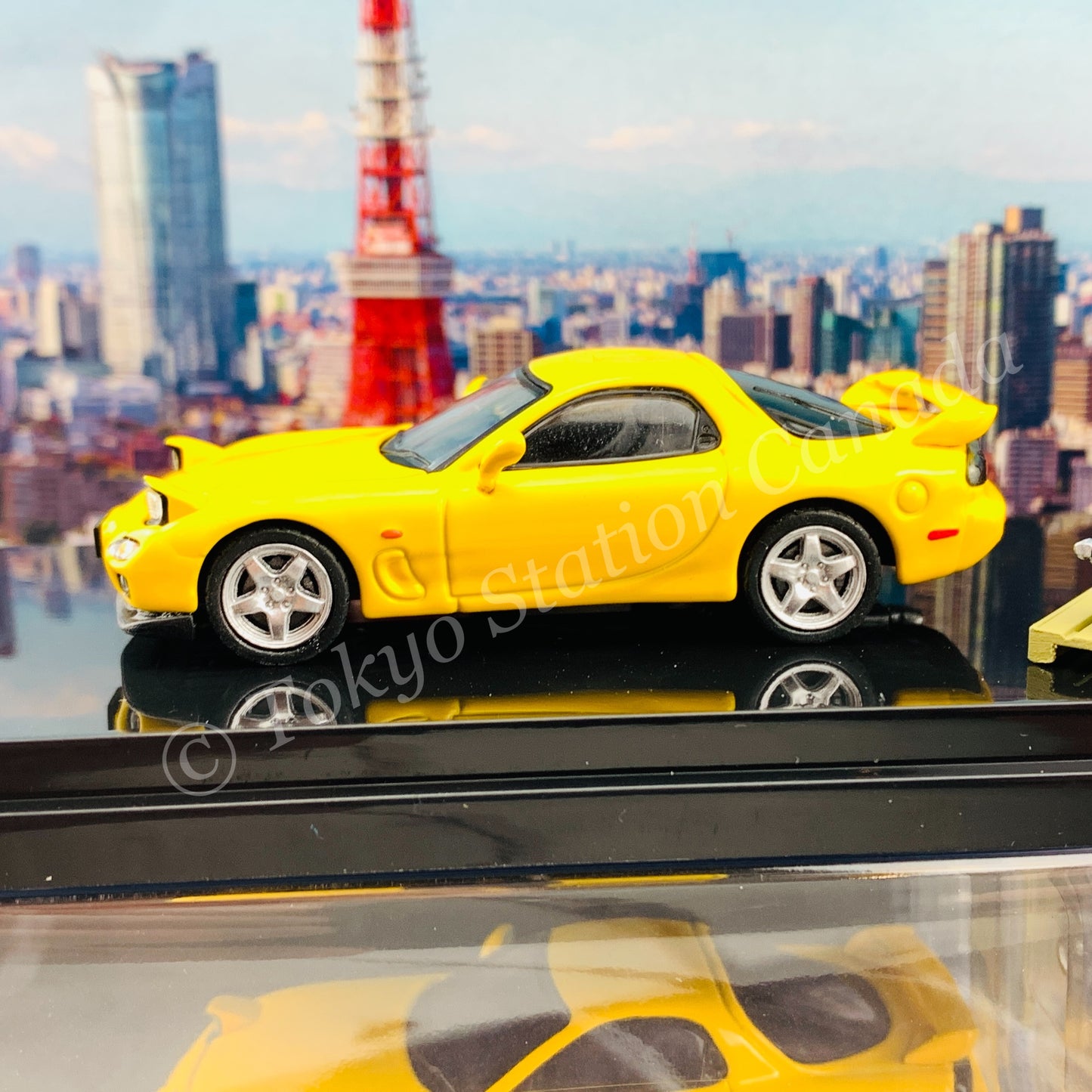 HOBBY JAPAN 1/64 Mazda RX-7 (FD3S) TYPE RS With Engine Display Model Sunburst Yellow HJ642007FY