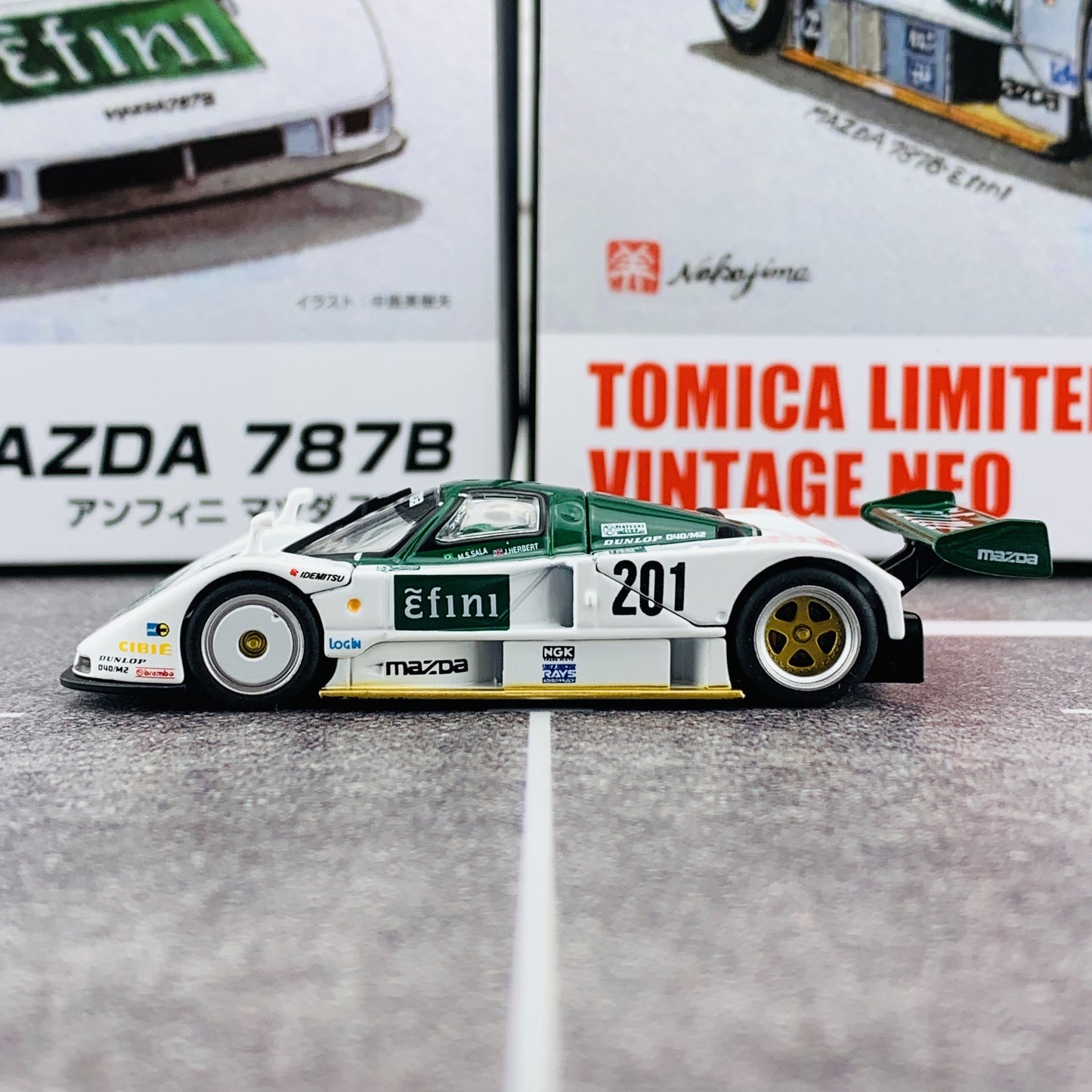 Tomica Limited Vintage Neo 1/64 MAZDA 787B 201