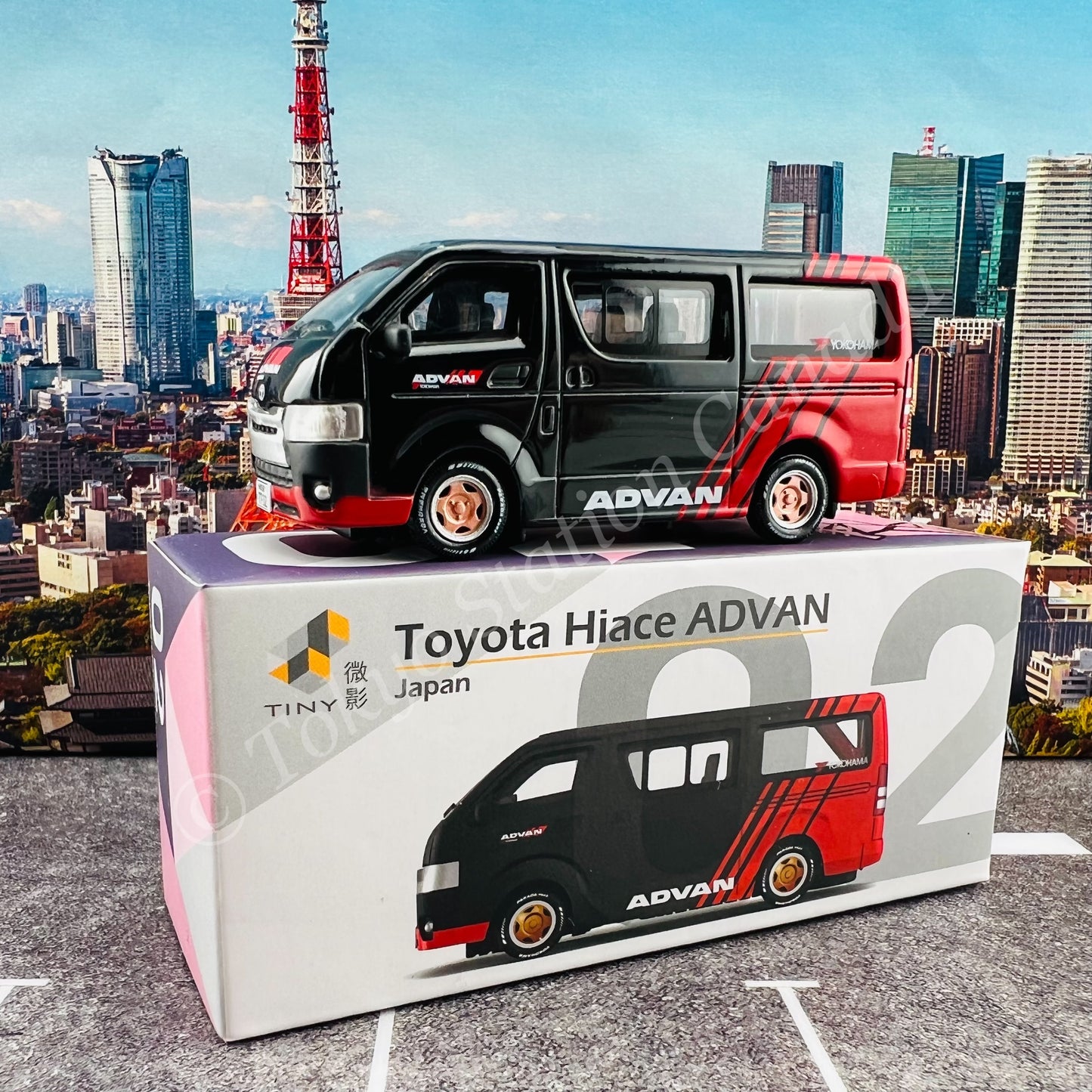 TINY 微影 JP2 Toyota Hiace ADVAN Japan ATCJP64002