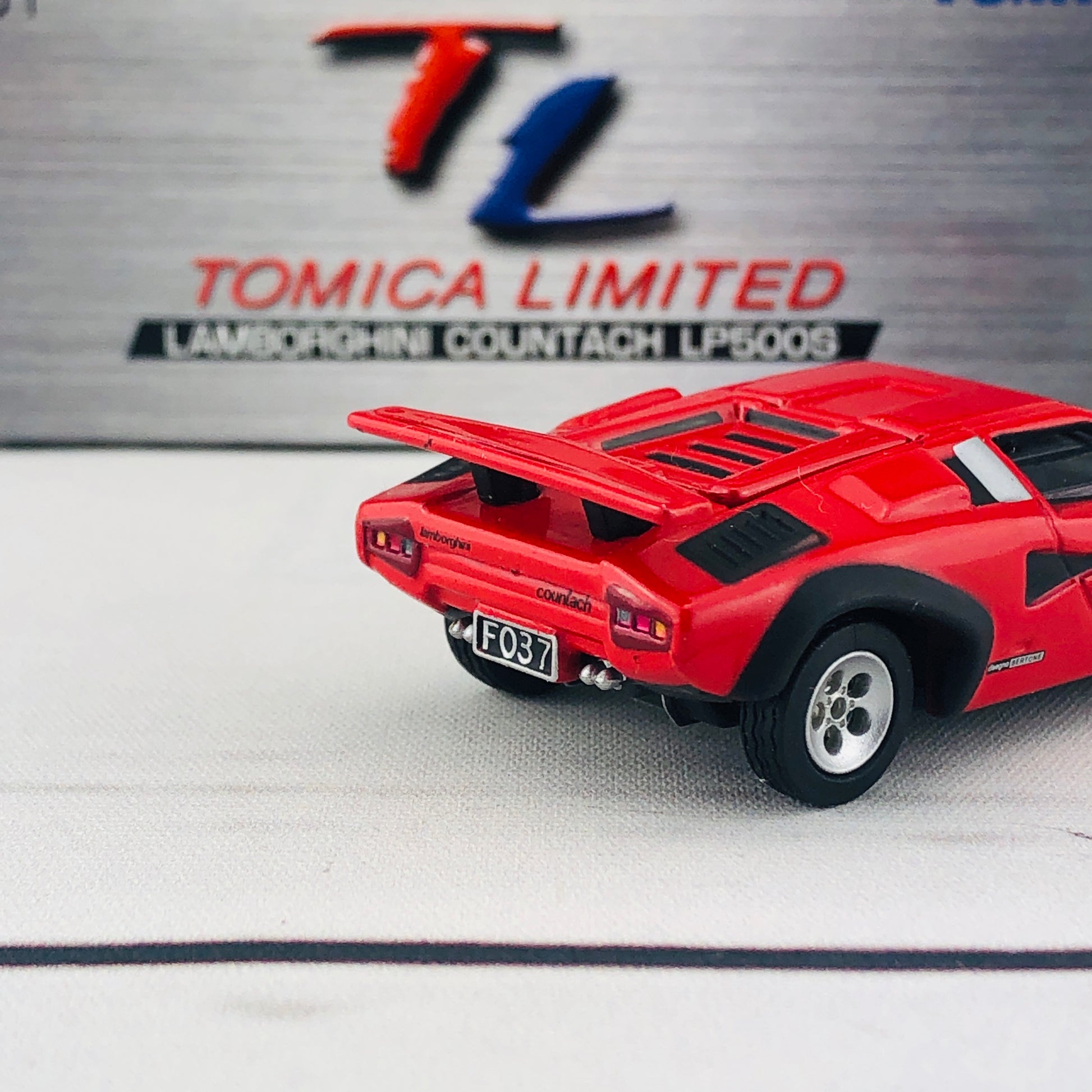 Tomica Limited 0031 Lamborghini Countach LP500S