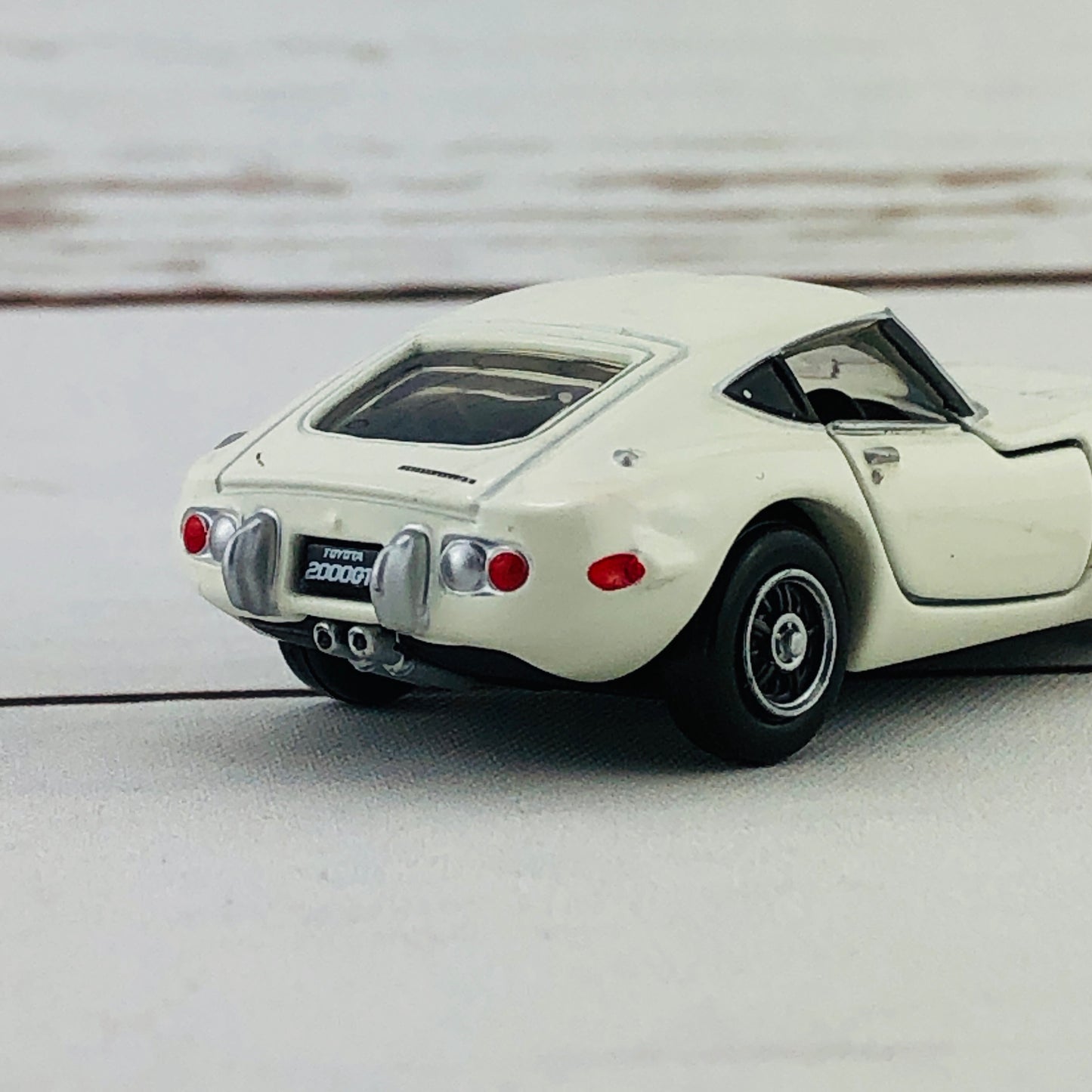 Tomica Premium 27 Toyota 2000GT