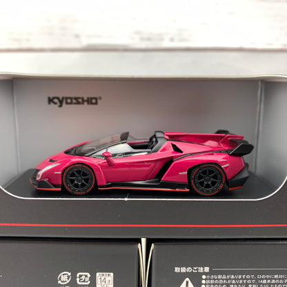 KYOSHO 1/64 Lamborghini Veneno Roadster Magenta/Red Line KS07040A3