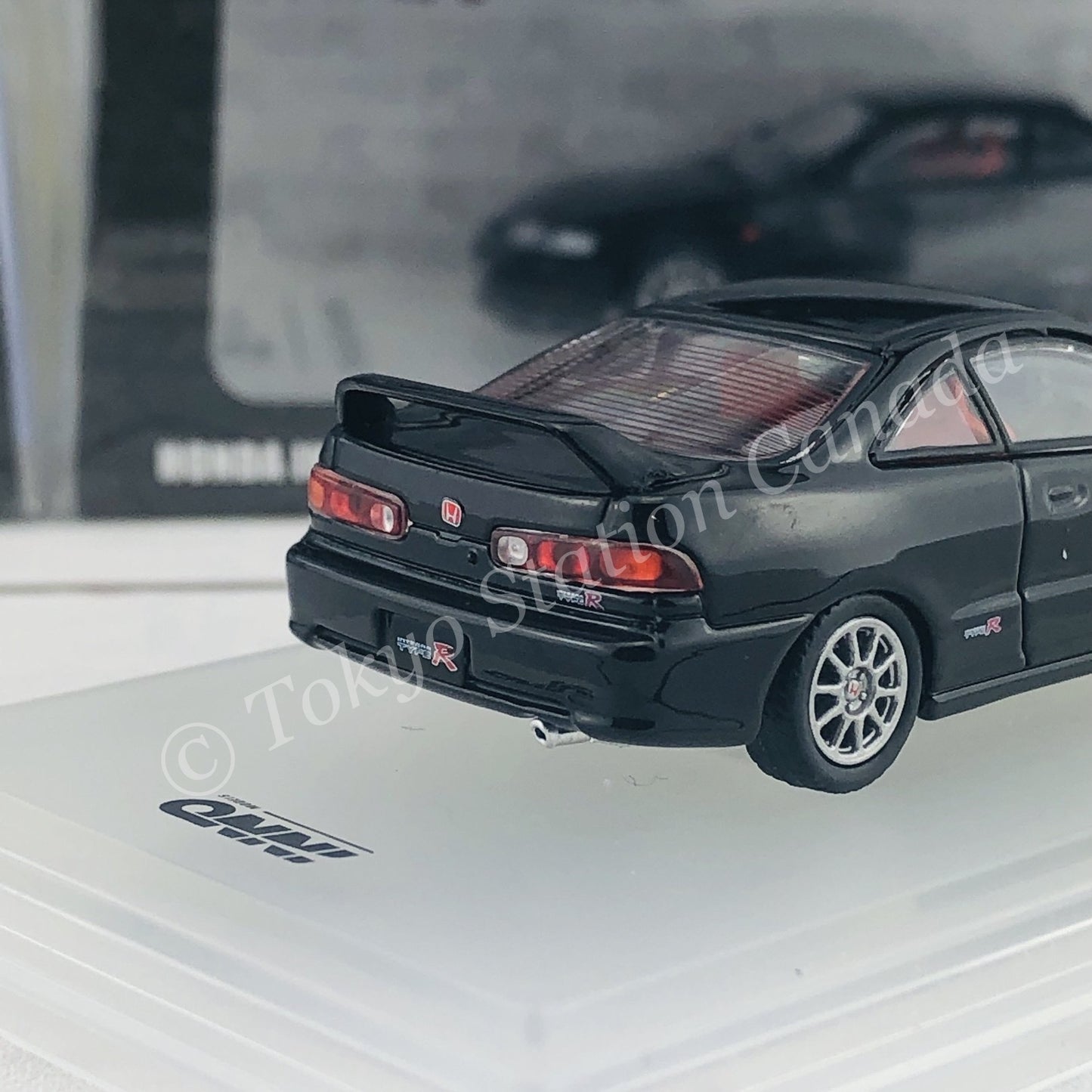 INNO64 1/64 Honda Integra Type-R DC2 Black IN64-DC2-BLA