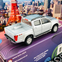 BM CREATIONS JUNIOR 1/64 ISUZU D-MAX 2016 Silver LHD with Extra Tires 64B0101