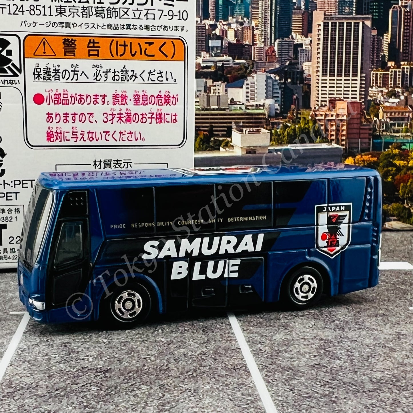 TOMICA Japan National Soccer Team Official Team Bus JFA's DREAM