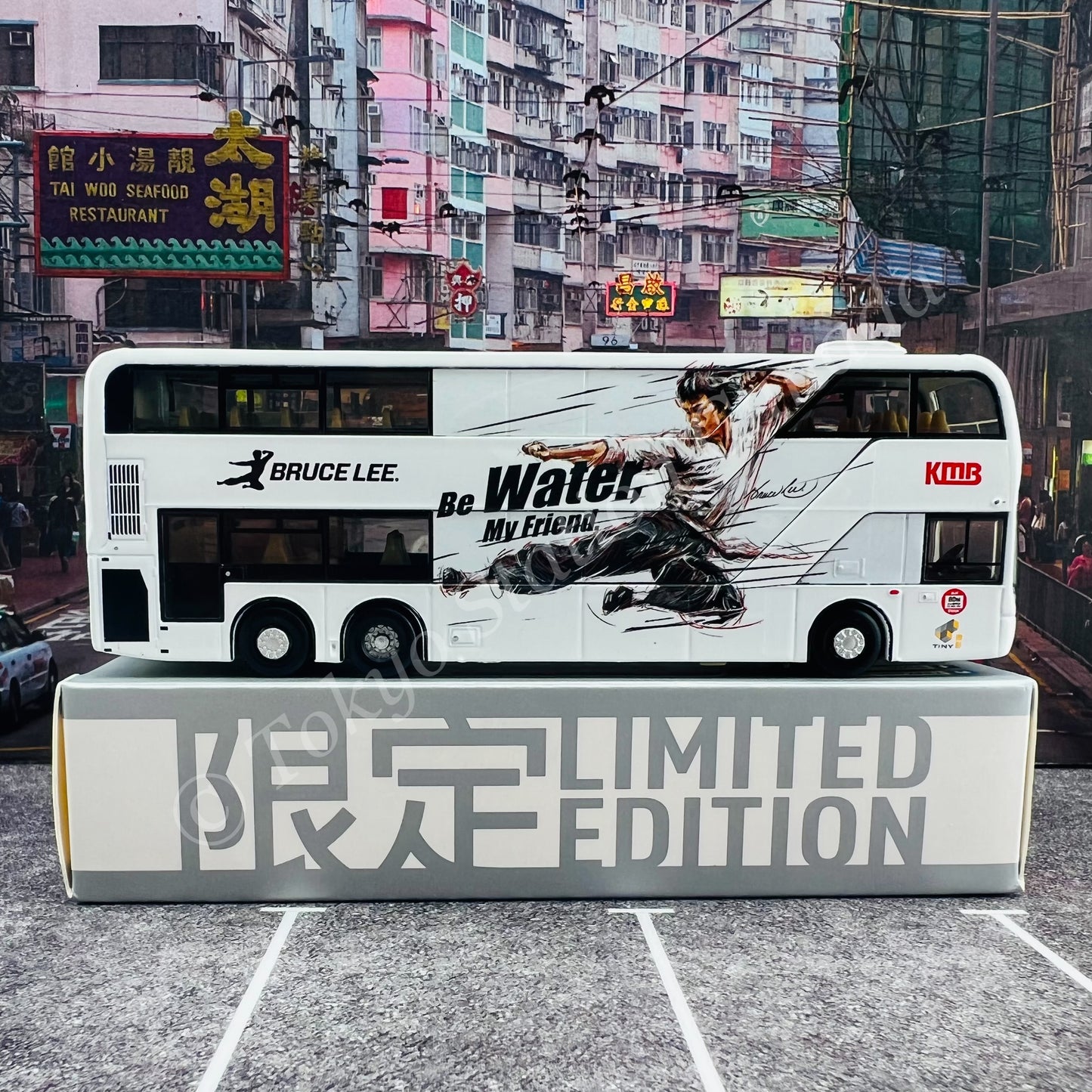 TINY 微影 KMB ADL Enviro500 MMC 12.8m Bruce Lee Limited Edition (Tsim Sha Tsui East 26 尖沙咀東) KMB2021069