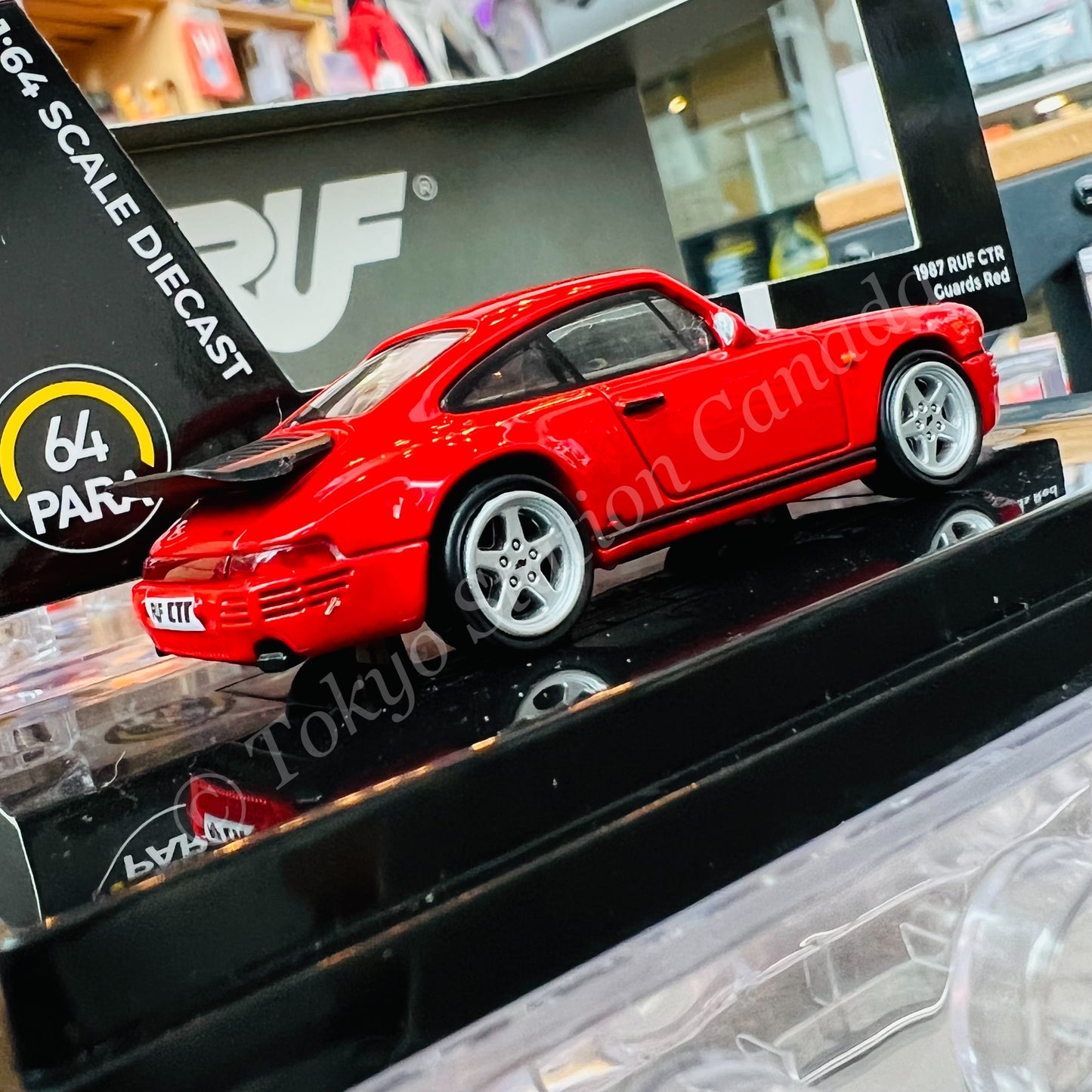 PARA64 1/64 1987 RUF CTR Guards Red LHD PA-55294