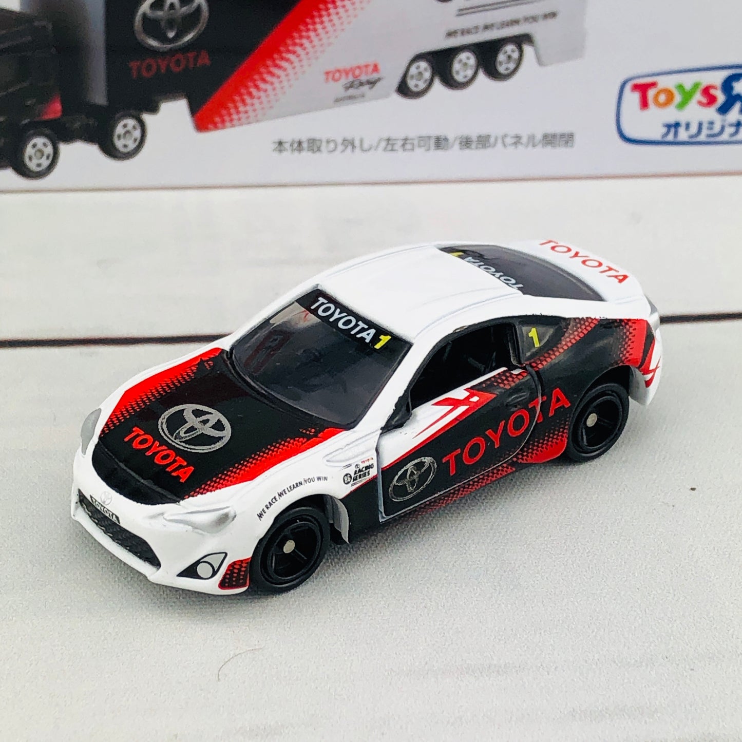 Tomica Toyota 86 Racing Series Set (Toysrus Japan Exclusive)