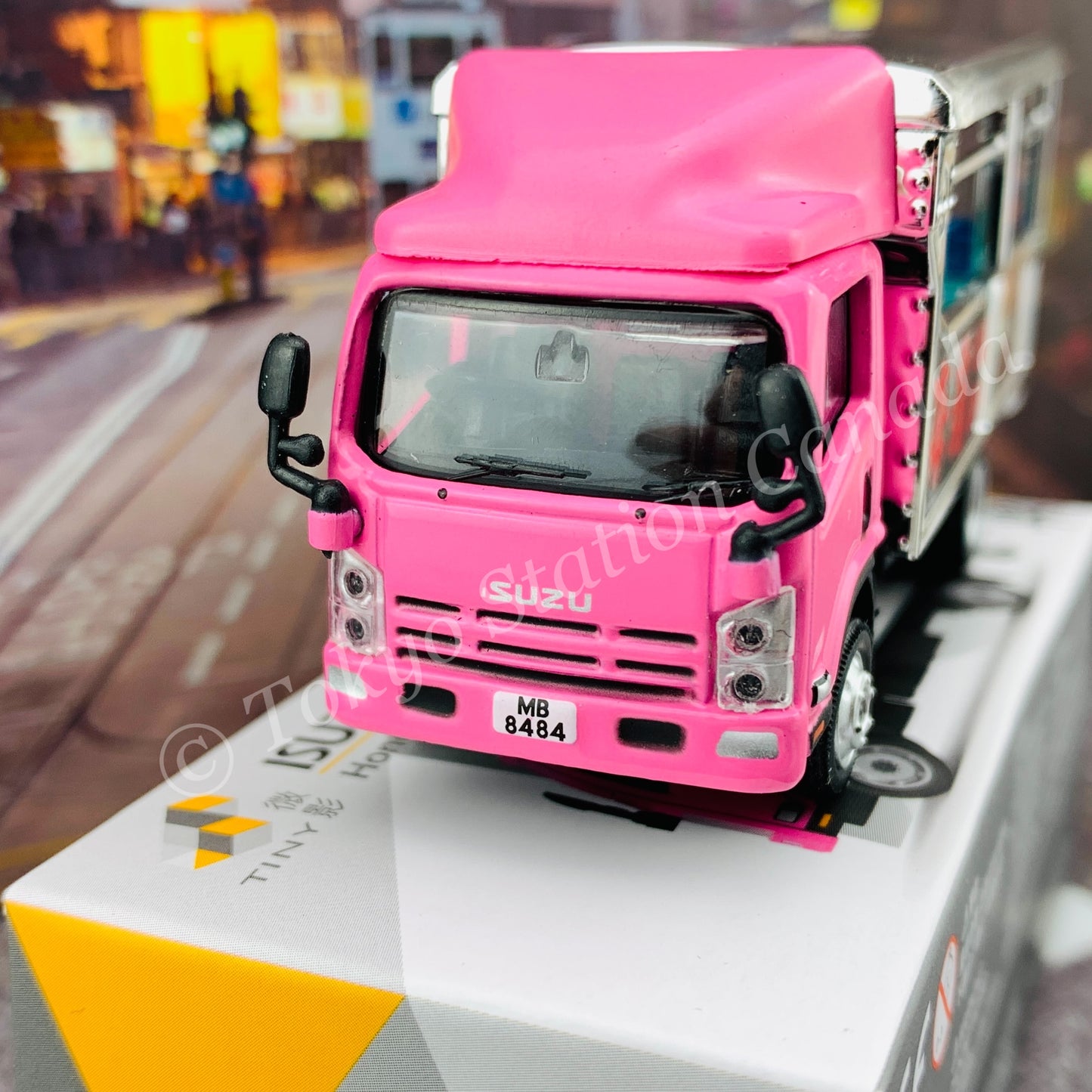 Tiny 微影 101 ISUZU N Series Aquatic Products Truck (Electroplating Silver)  五十鈴N系列 海鮮車 (電鍍銀) ATC65069