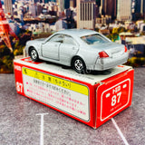 TOMICA 87 NISSAN CEDRIC 4904810563433