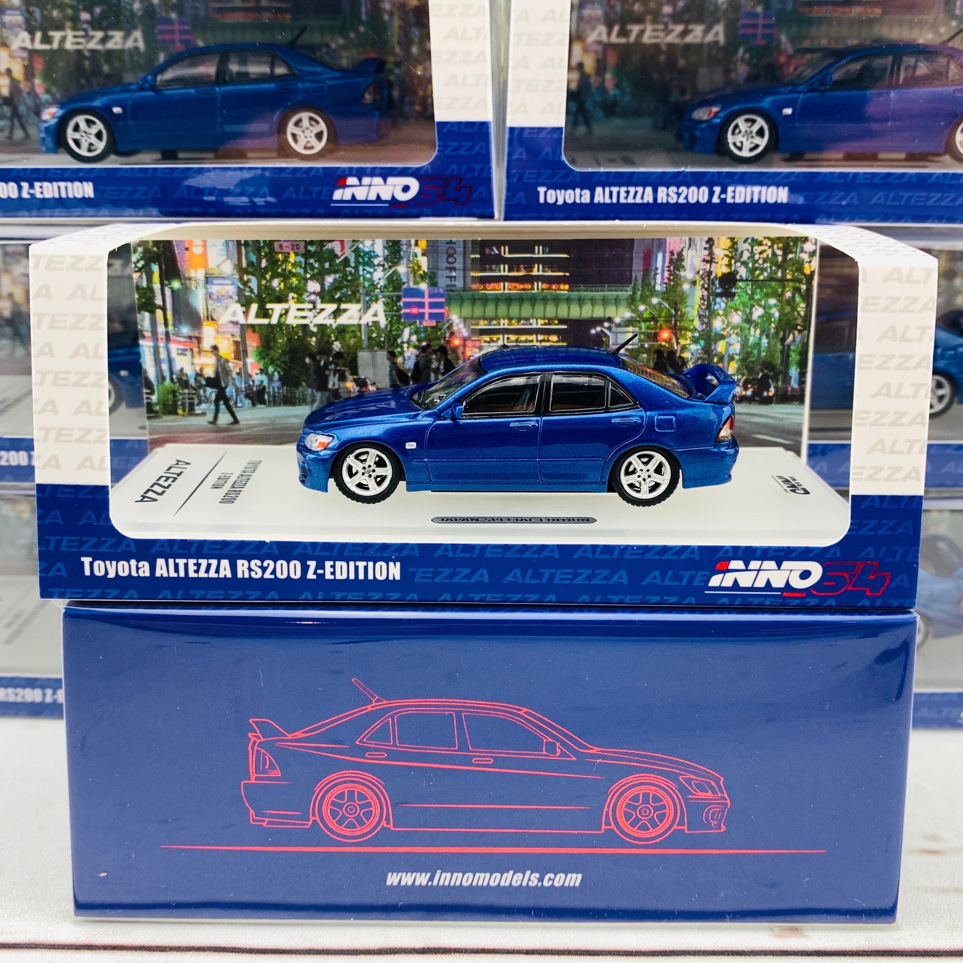 NNO64 1/64 Toyota Altezza RS200 Z-Edition with extra wheels set and carbon hood water slide decals IN64-RS200-BLU