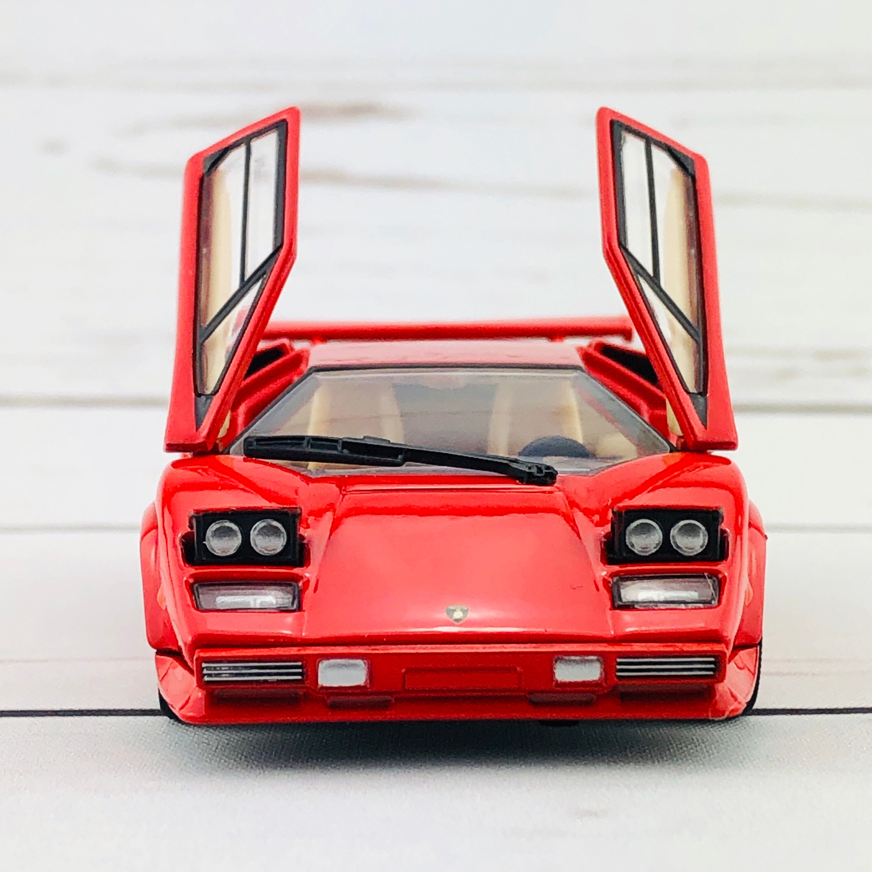 Lamborghini Countach LP500S ランボルギーニ1/43 TOMICA PREMIUM RS 1/43 Lamborghini Countach LP 500 S – Tokyo Station