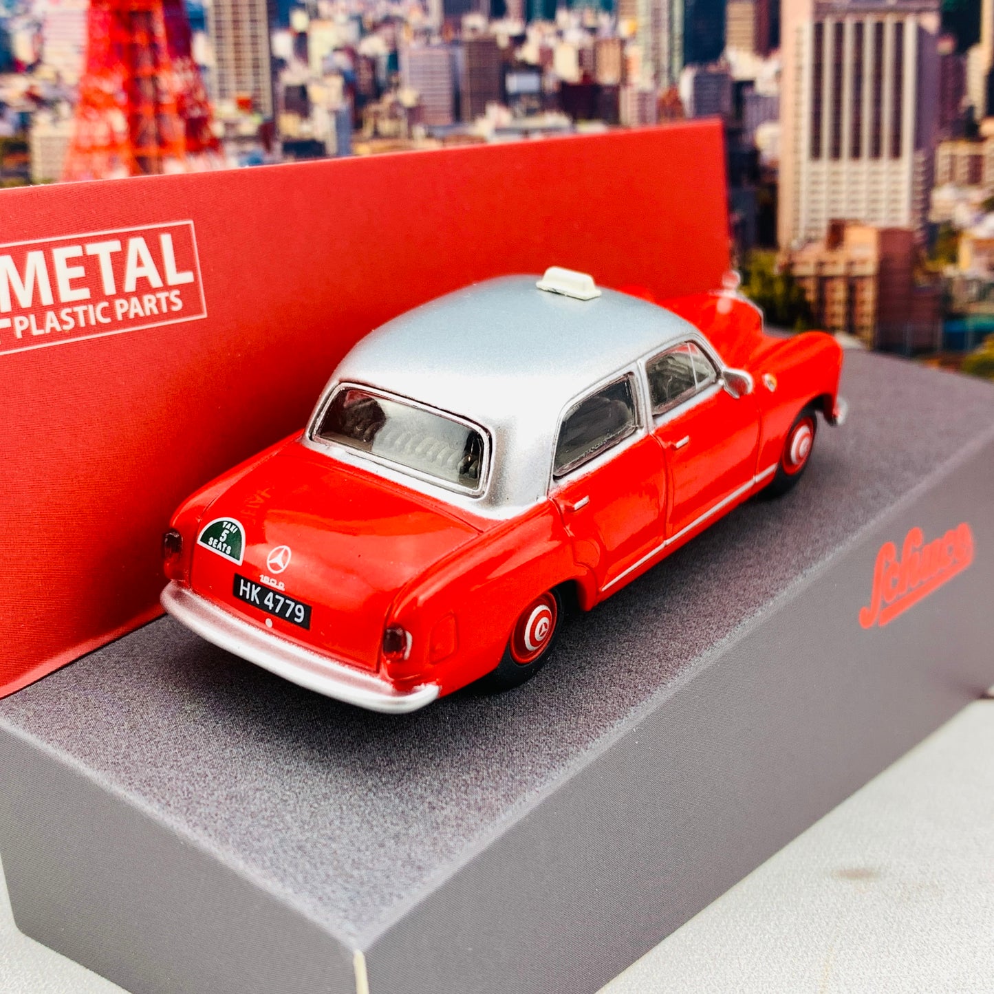 Schuco 1/64 Mercedes Benz 180D Ponton Hong Kong Taxi Silver/Red - Hong Kong Limited Edition 香港限定版 452025700