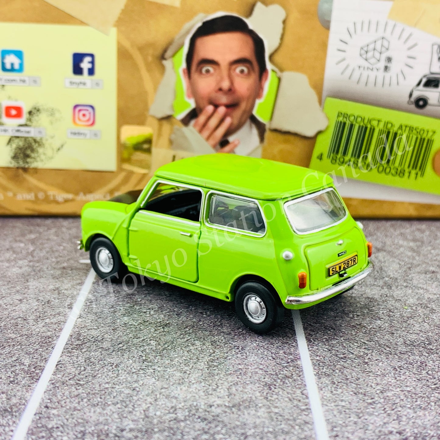 TINY 微影 Mr Bean's MINI Set with Sofa (Mr Bean's Mini cooper + Mr Bean's drive Figure) RHD ATBS017