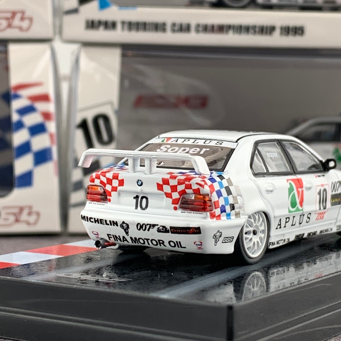 INNO64 1/64 BMW E36 318i #10 Japan Touring Car Championship 1994 "Team Schnitzer" - Steve Soper IN64-E36-10JTCC94